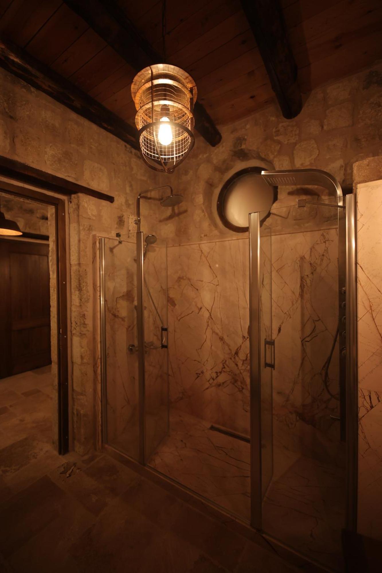 Uerguep Cave Suites エクステリア 写真